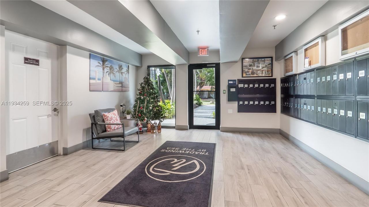 2029 N Ocean Blvd , Unit 404, Fort Lauderdale, FL 33305 Photo