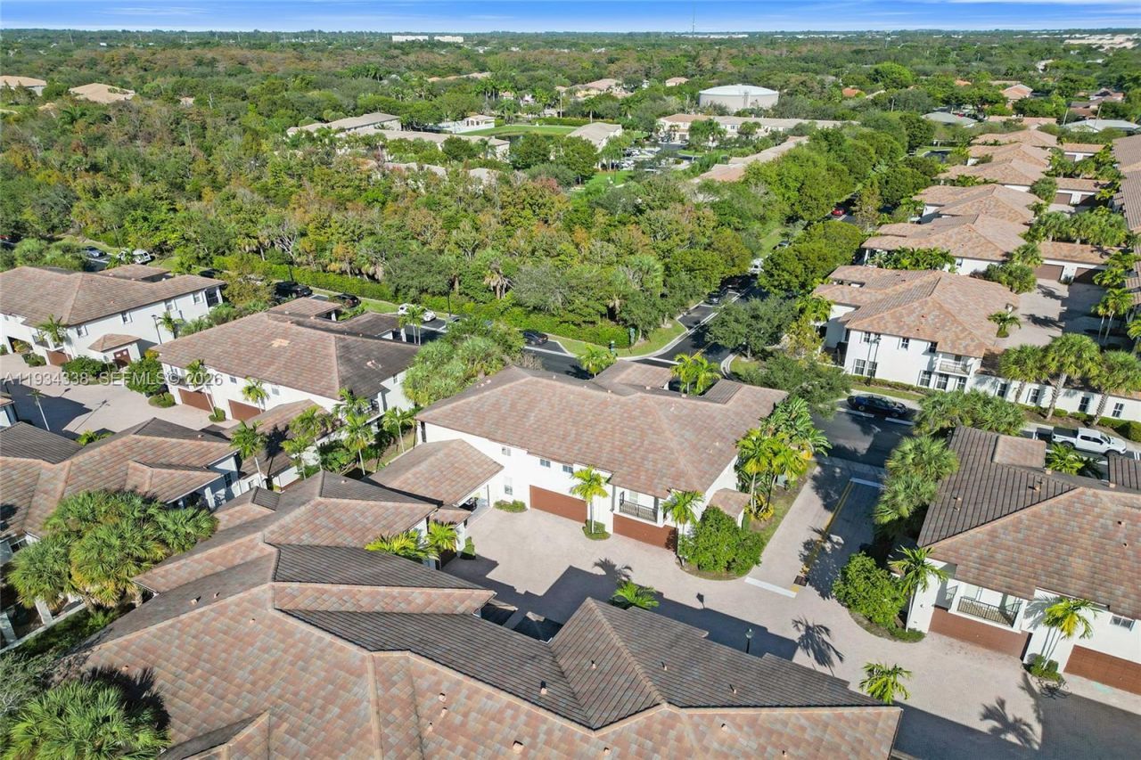 4720 Mimosa Pl, Unit 903, Coconut Creek, FL 33073 Photo