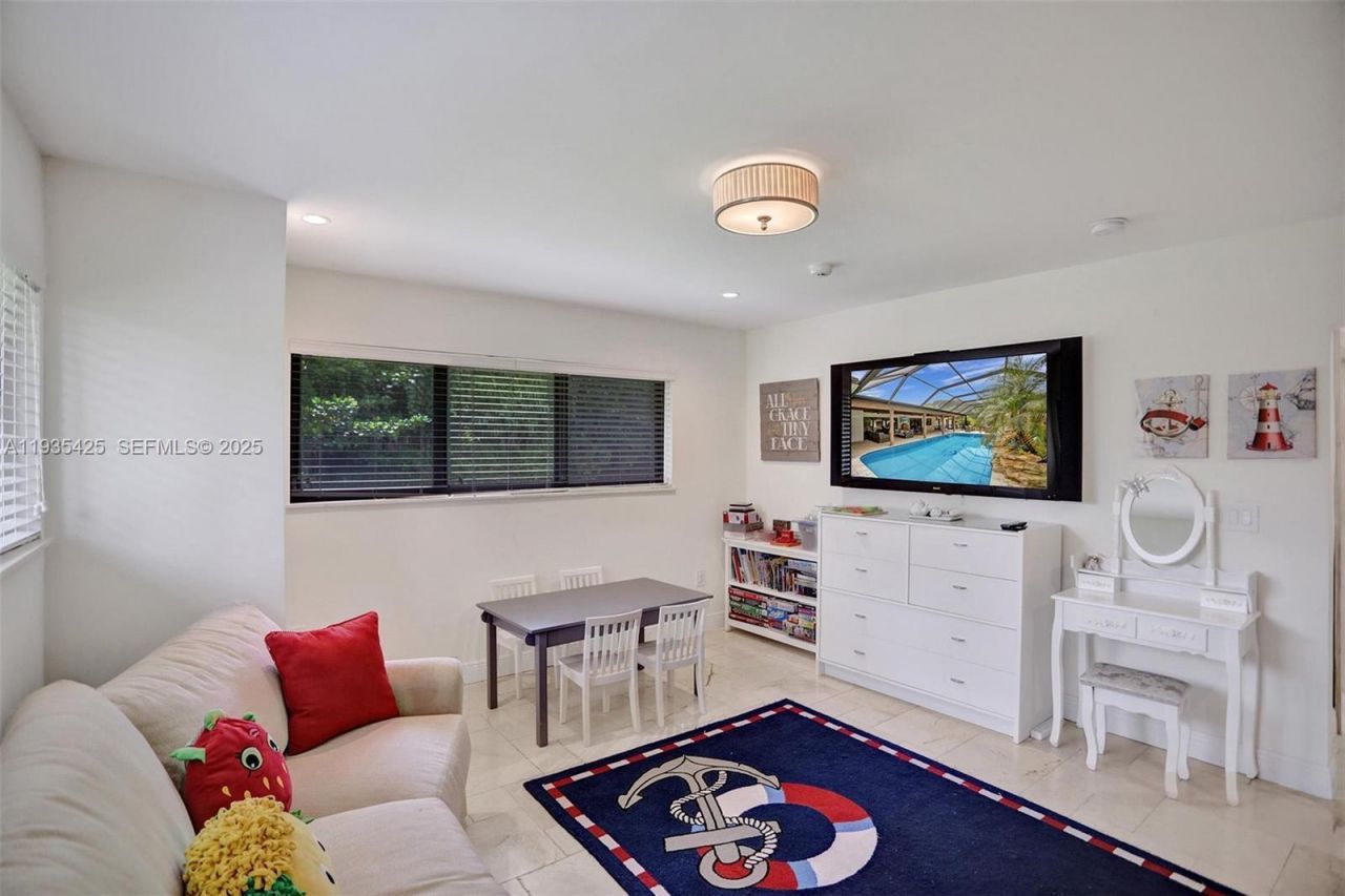 9890 SW 138th St, Miami, FL 33176 Photo