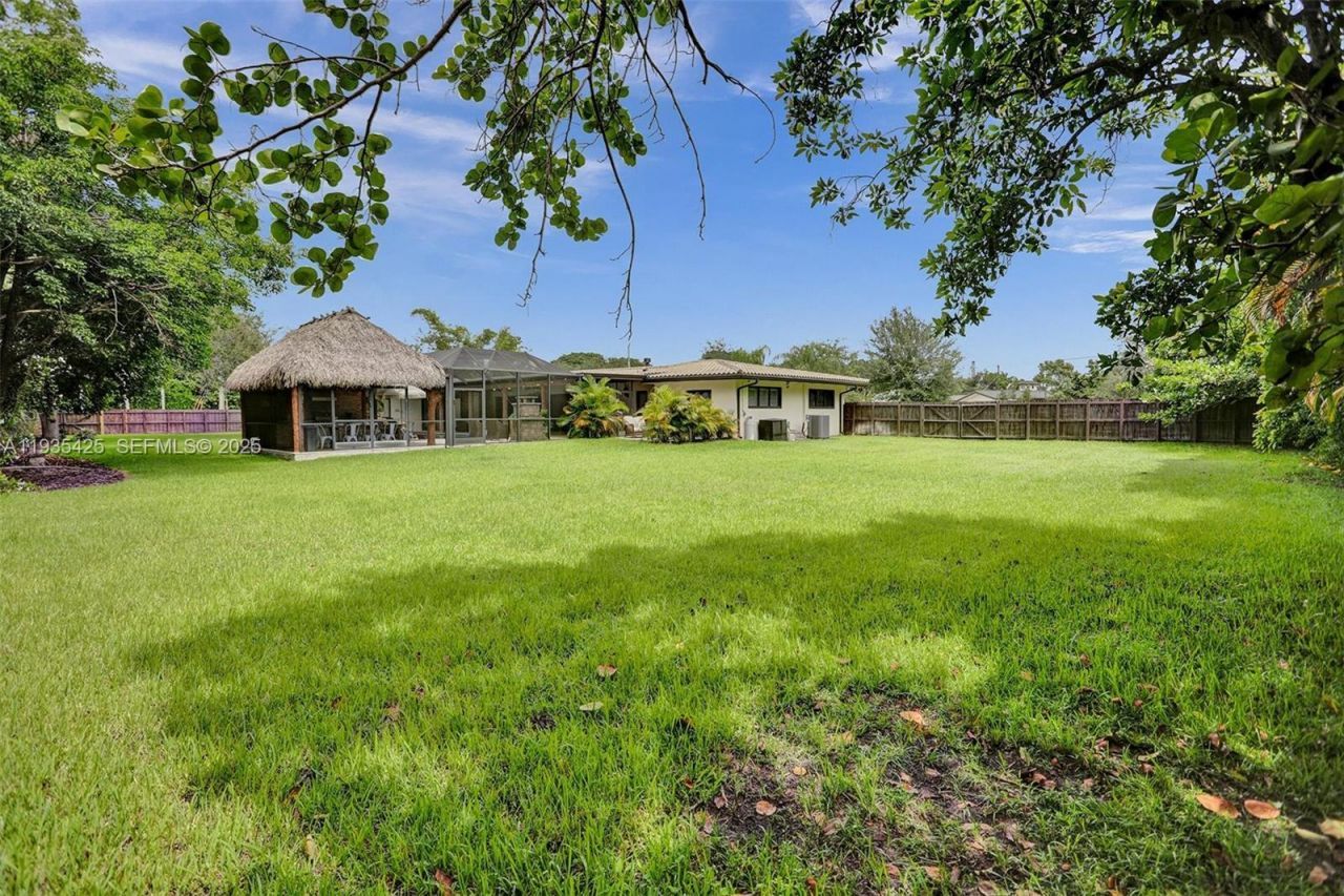 9890 SW 138th St, Miami, FL 33176 Photo