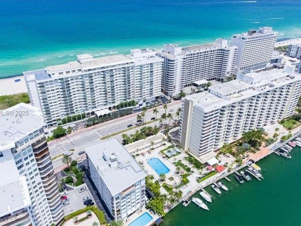 5601 Collins Ave , Unit 915, Miami Beach, FL 33140