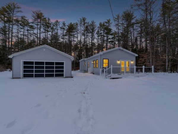 4 Deer Crossing Road, Limerick, ME 04048