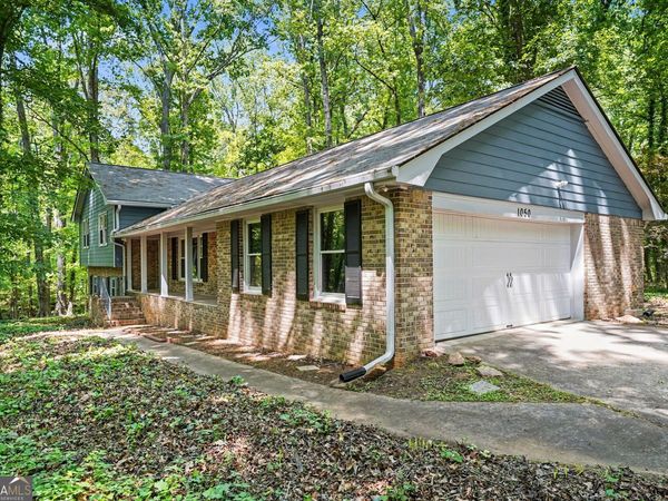 1050 Skyline Drive, Covington, GA 30014