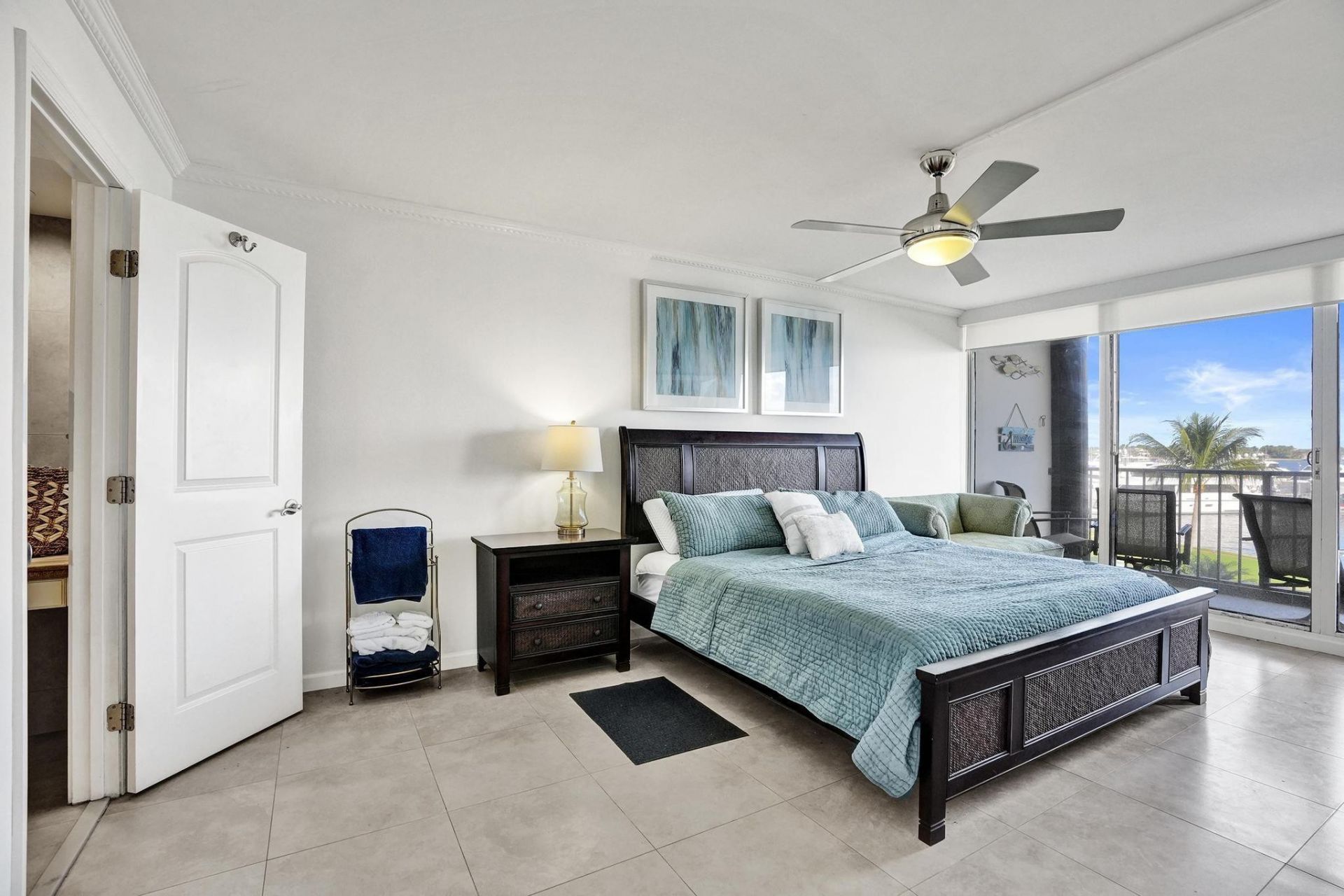 132 Lakeshore Drive, Unit 317, North Palm Beach, FL 33408 Photo