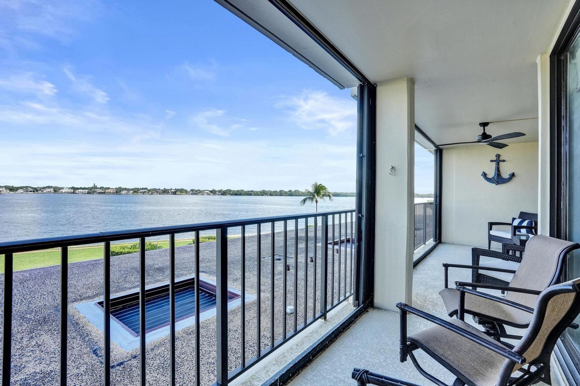 132 Lakeshore Drive, Unit 317, North Palm Beach, FL 33408 Photo