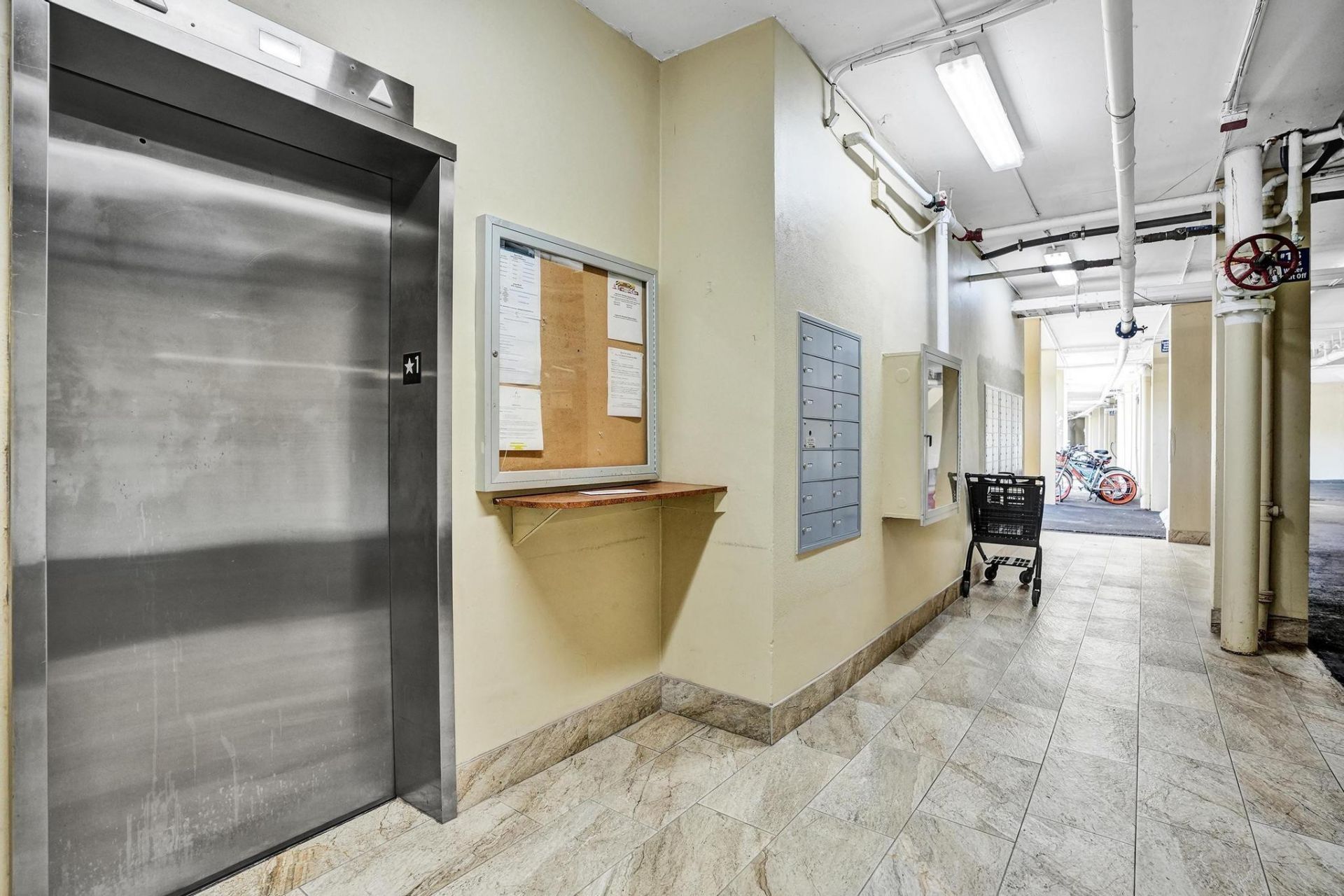 132 Lakeshore Drive, Unit 317, North Palm Beach, FL 33408 Photo