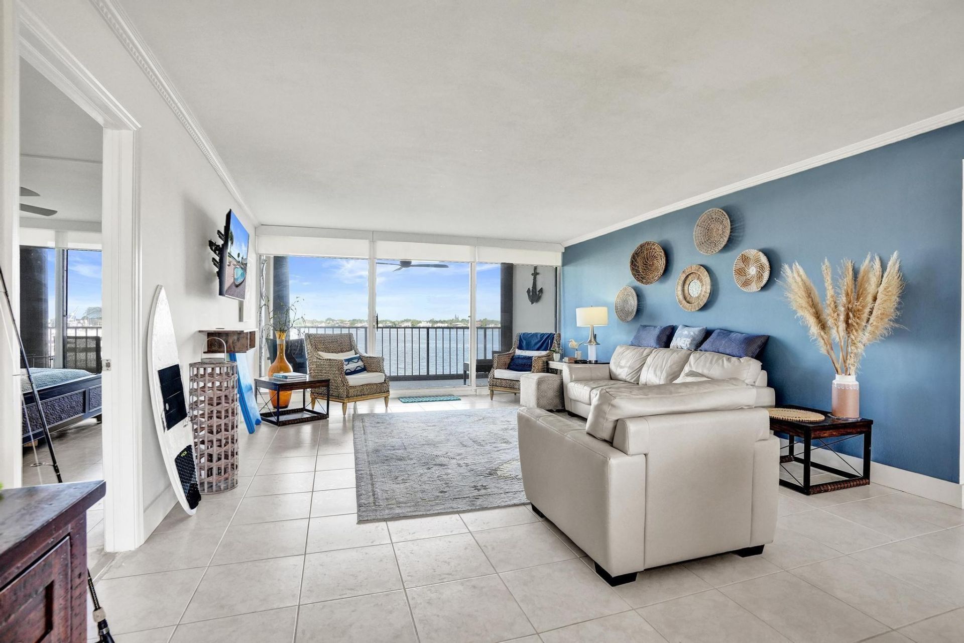 132 Lakeshore Drive, Unit 317, North Palm Beach, FL 33408 Photo