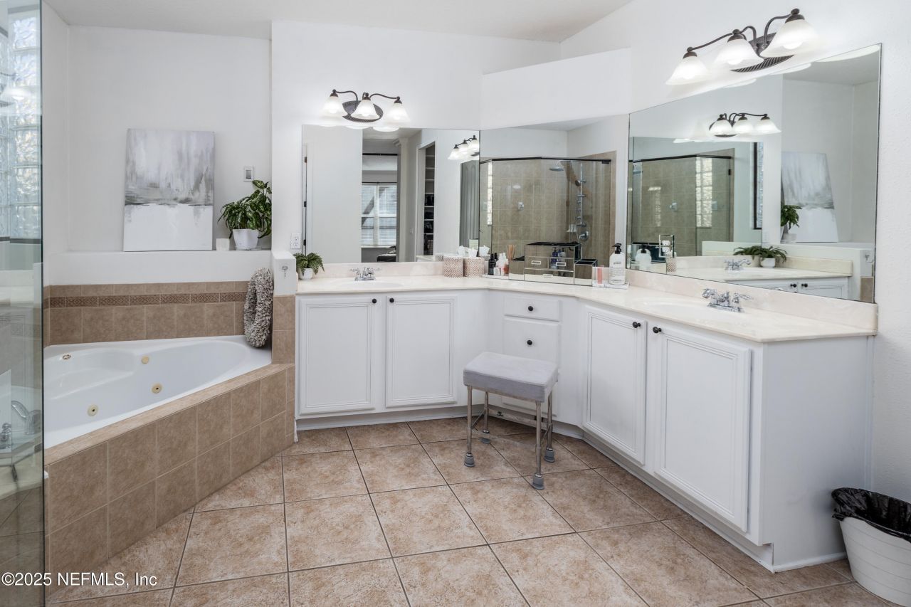 2512 Tuscan Oaks Lane, Jacksonville, FL 32223 Photo