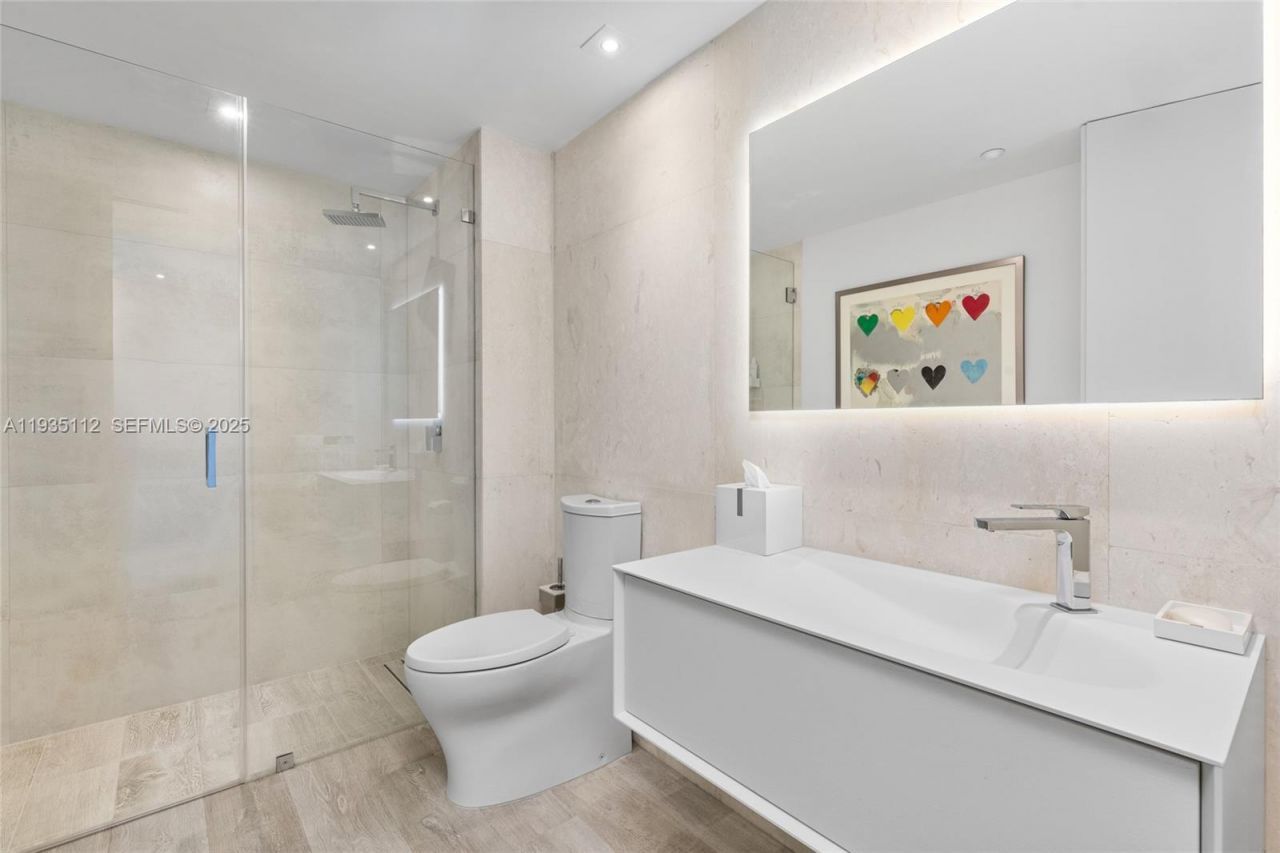 1000 S Pointe Dr, Unit 3501, Miami Beach, FL 33139 Photo