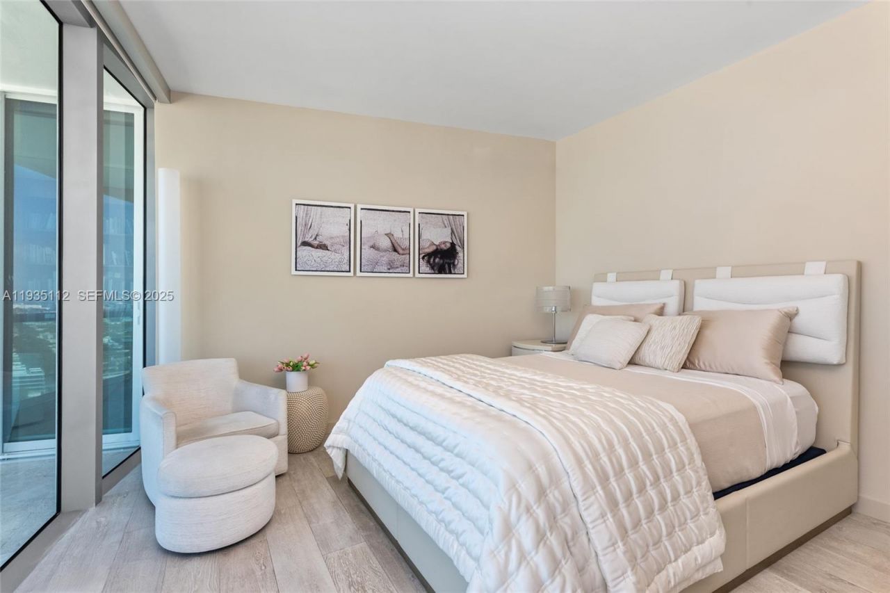 1000 S Pointe Dr, Unit 3501, Miami Beach, FL 33139 Photo