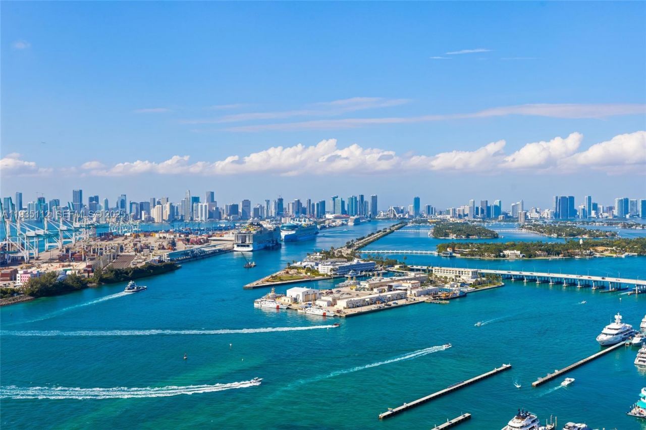 1000 S Pointe Dr, Unit 3501, Miami Beach, FL 33139 Photo