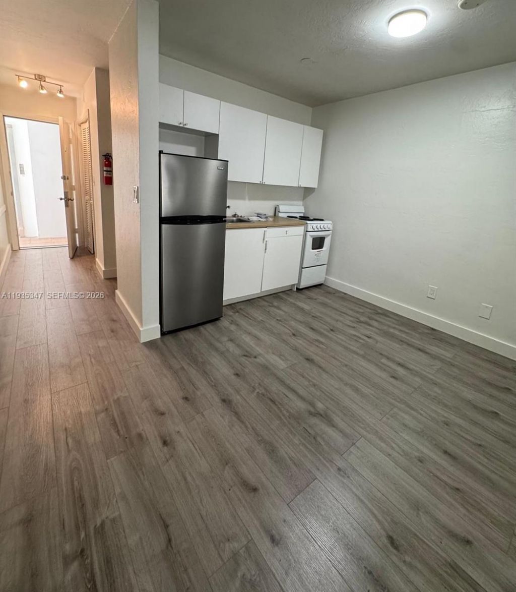 318 Majorca Ave, Unit 203, Coral Gables, FL 33134 Photo