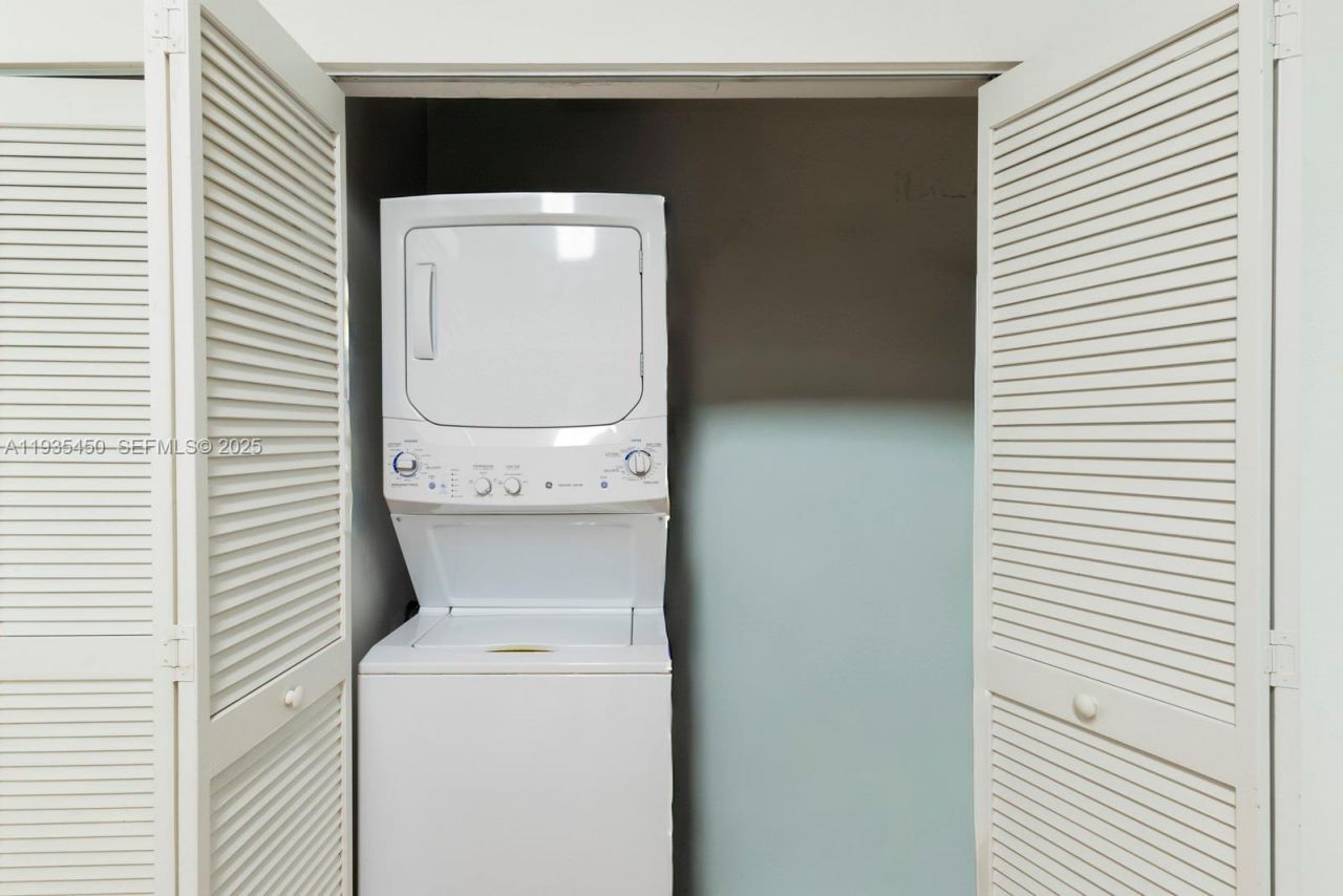 8395 SW 73rd Ave, Unit 521, Miami, FL 33143 Photo