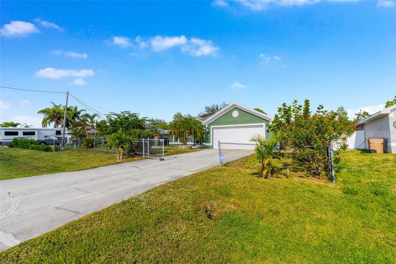 418 Windermere Drive, Lehigh Acres, FL 33972 Photo