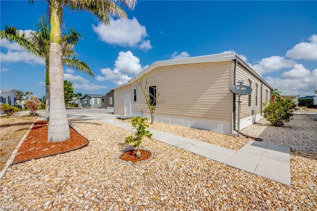 4939 Mullette Ln , Saint James City, FL 33956 Photo