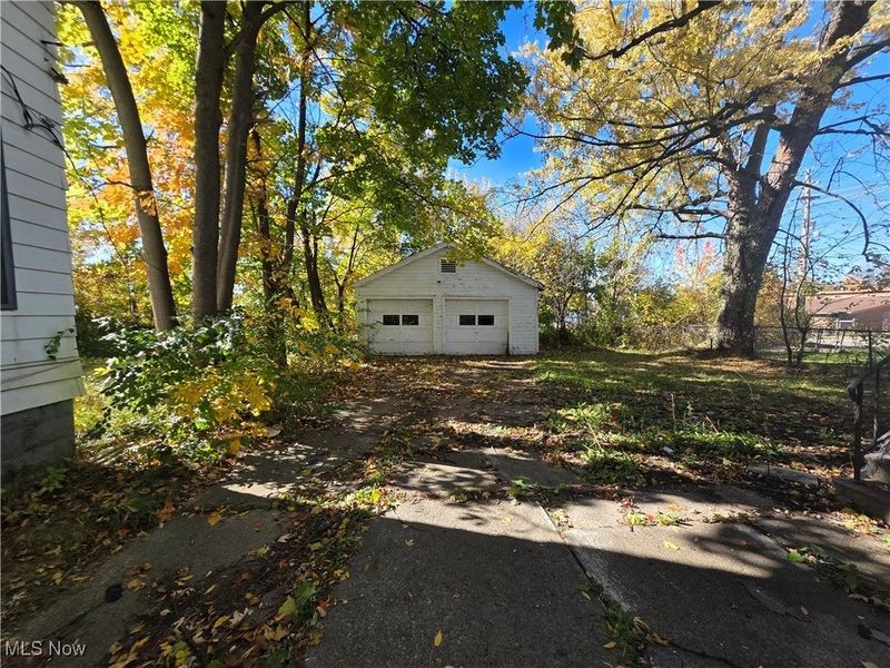 3996 E 142nd Street, Cleveland, OH 44128 Photo 2