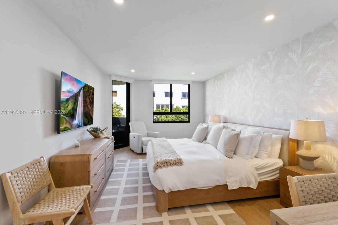 141 Crandon Blvd, Unit 446, Key Biscayne, FL 33149 Photo