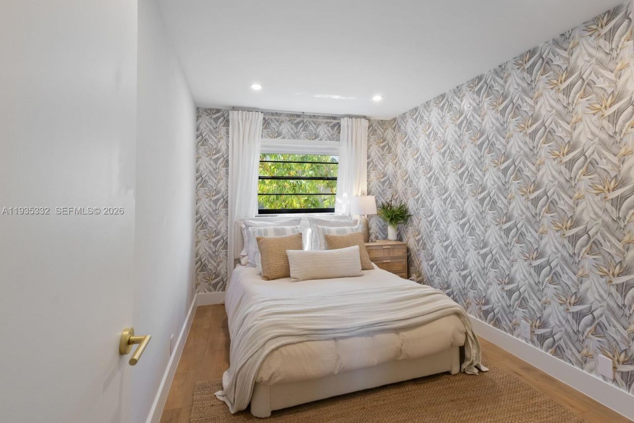 141 Crandon Blvd, Unit 446, Key Biscayne, FL 33149 Photo