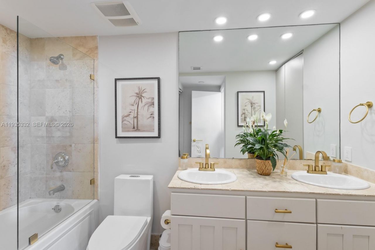 141 Crandon Blvd, Unit 446, Key Biscayne, FL 33149 Photo