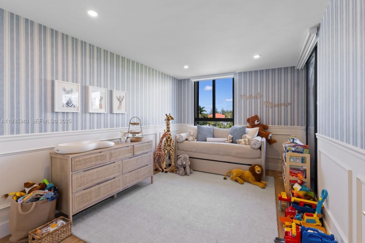 141 Crandon Blvd , Unit 446, Key Biscayne, FL 33149 Photo