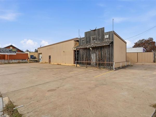 1801 Franklin Avenue, Waco, TX 76701