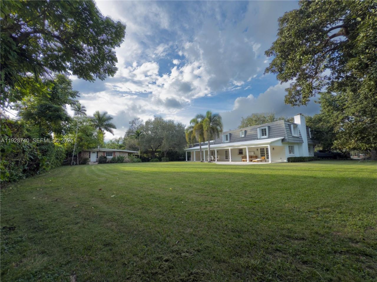 730 SW 80th St, Coral Gables, FL 33143 Photo