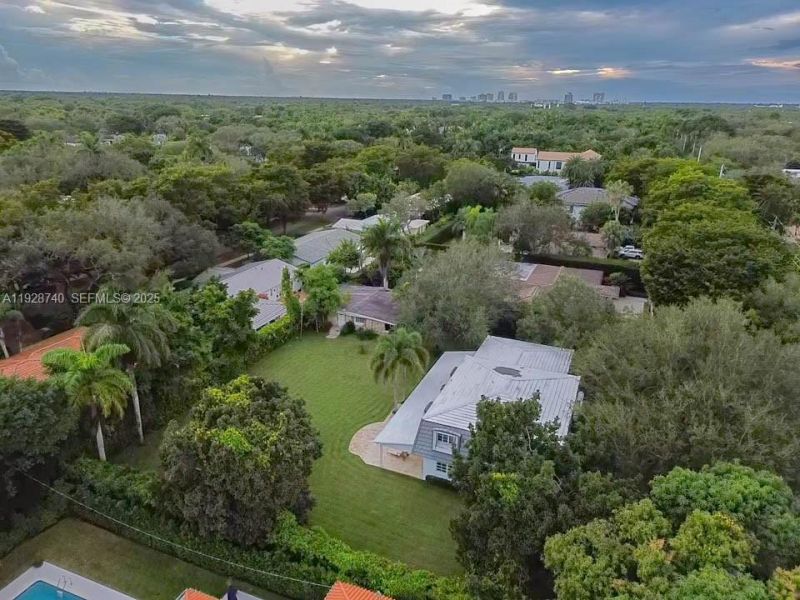 730 SW 80th St, Coral Gables, FL 33143 Photo