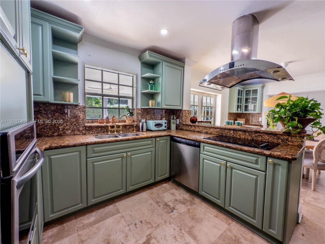 730 SW 80th St, Coral Gables, FL 33143 Photo