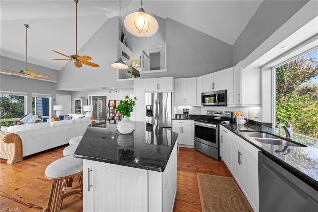 2449 Harbour Ln, Sanibel, FL 33957 Photo