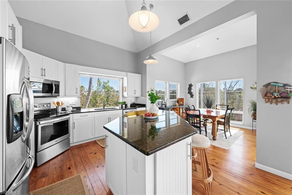 2449 Harbour Ln, Sanibel, FL 33957 Photo