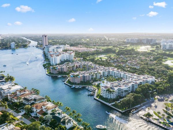 100 SE 5th Avenue, Unit 308, Boca Raton, FL 33432