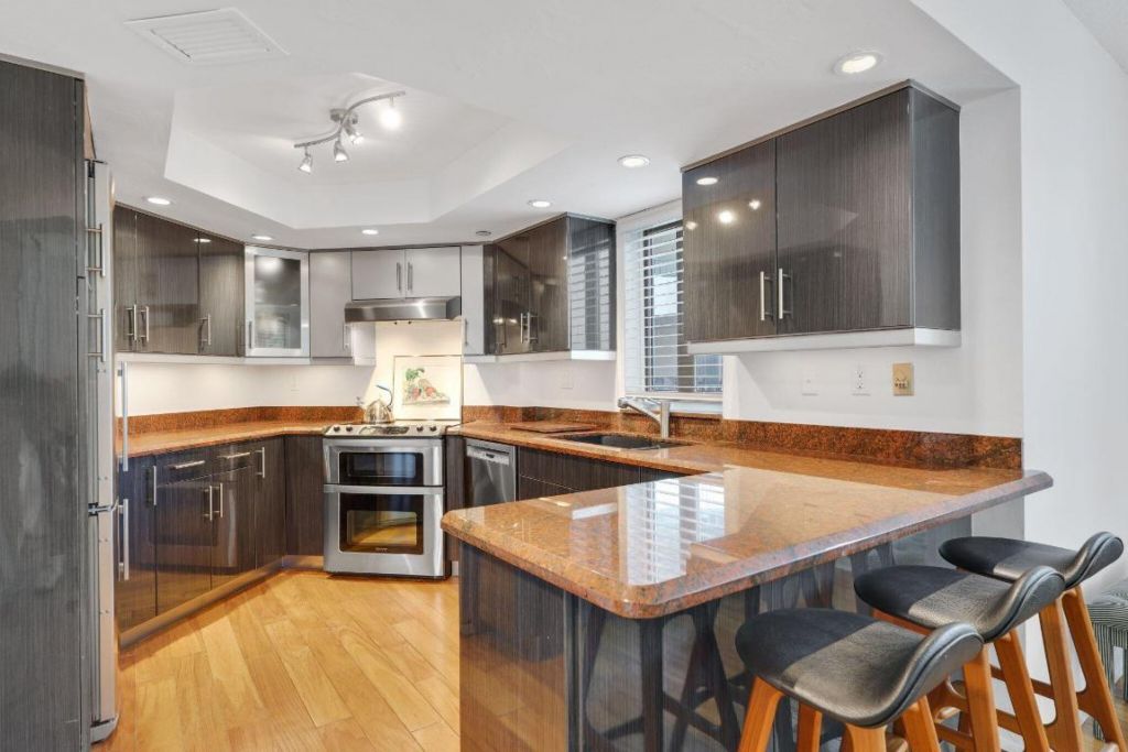 100 SE 5th Avenue, Unit 308, Boca Raton, FL 33432 Photo