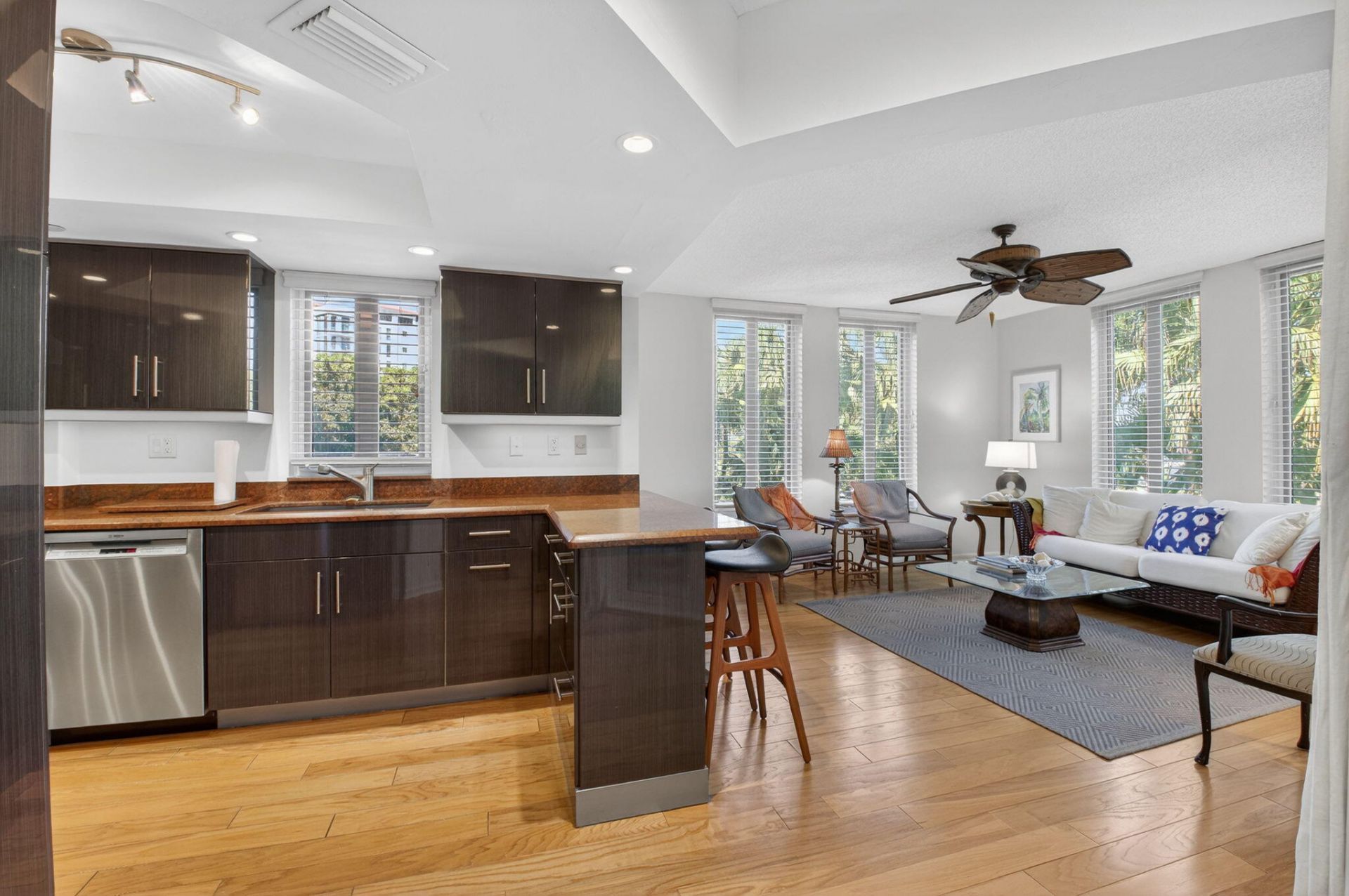 100 SE 5th Avenue, Unit 308, Boca Raton, FL 33432 Photo