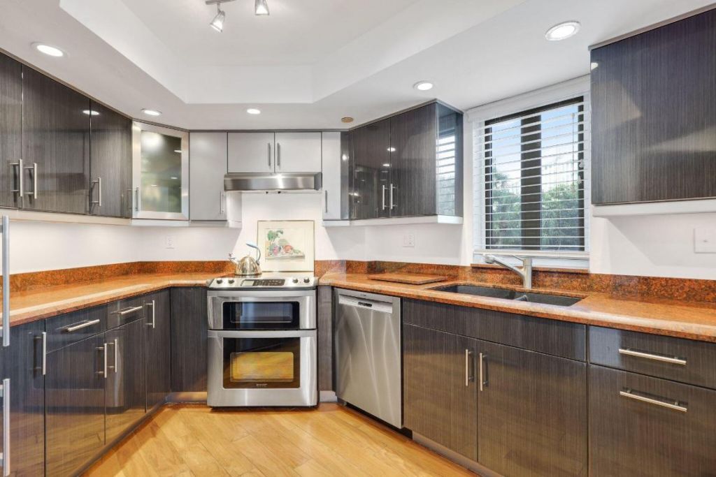 100 SE 5th Avenue, Unit 308, Boca Raton, FL 33432 Photo