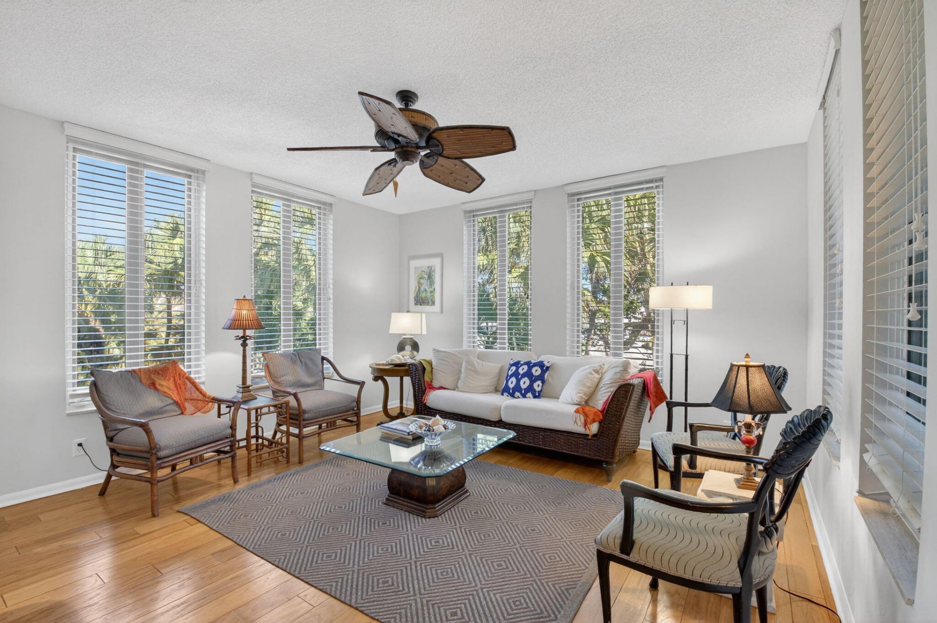 100 SE 5th Avenue, Unit 308, Boca Raton, FL 33432 Photo