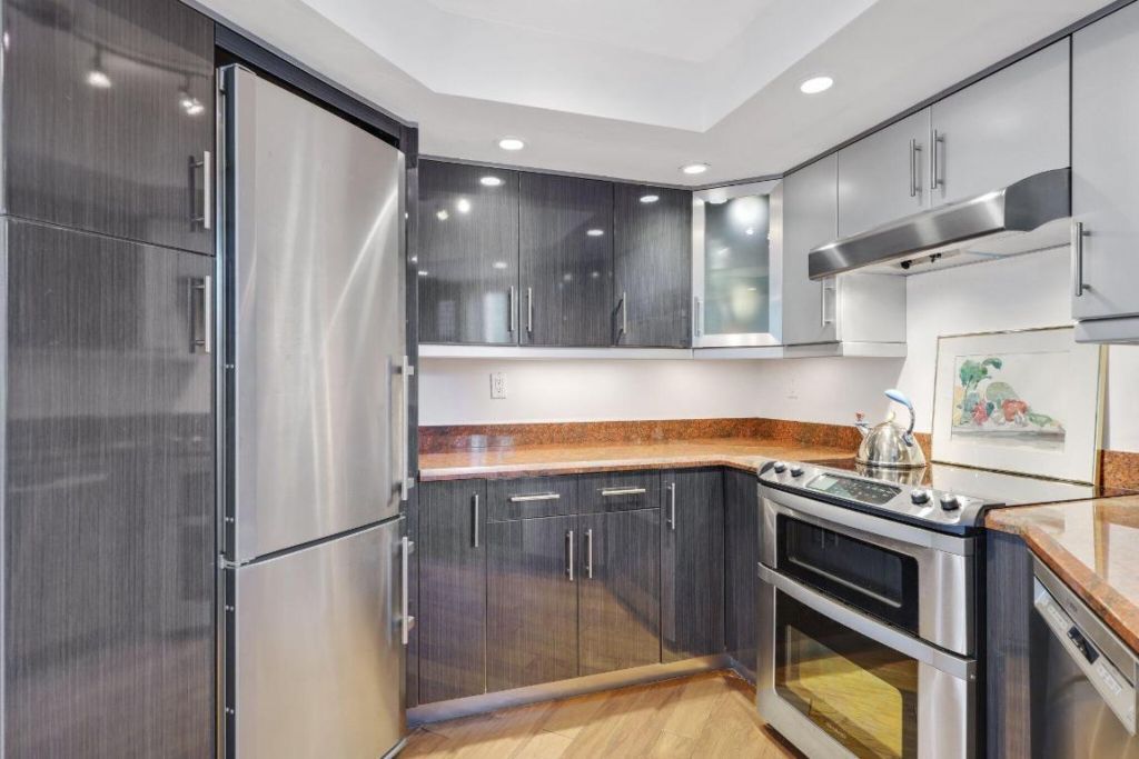 100 SE 5th Avenue, Unit 308, Boca Raton, FL 33432 Photo