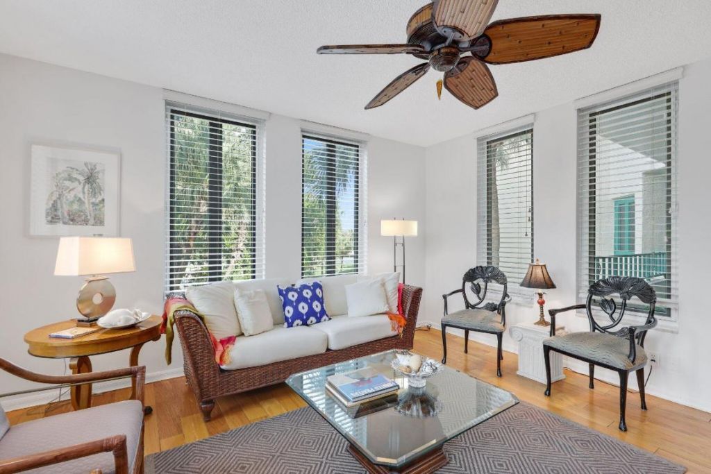 100 SE 5th Avenue, Unit 308, Boca Raton, FL 33432 Photo