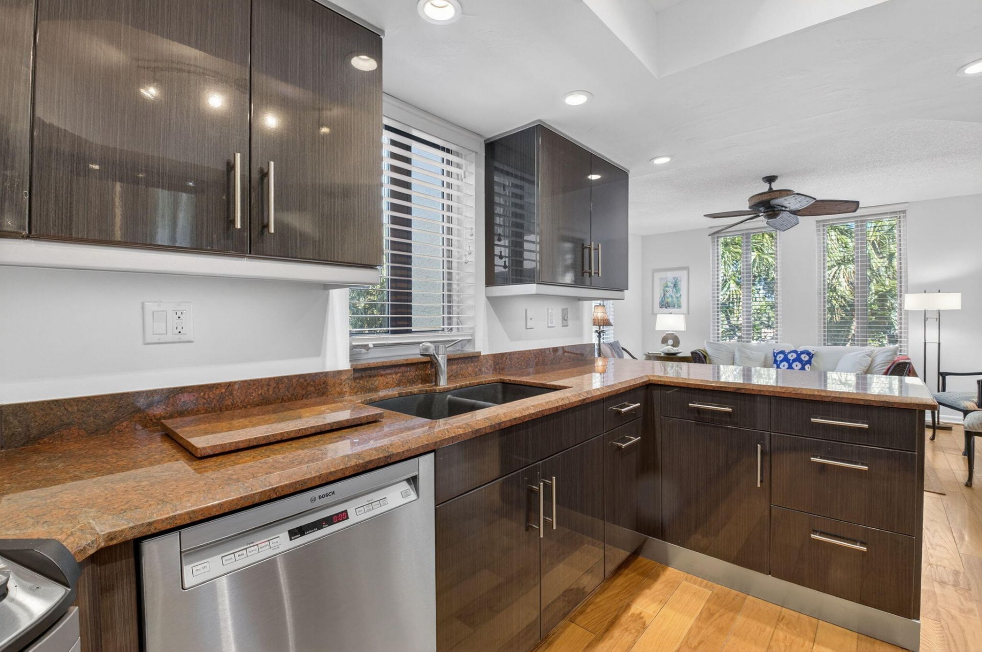 100 SE 5th Avenue, Unit 308, Boca Raton, FL 33432 Photo