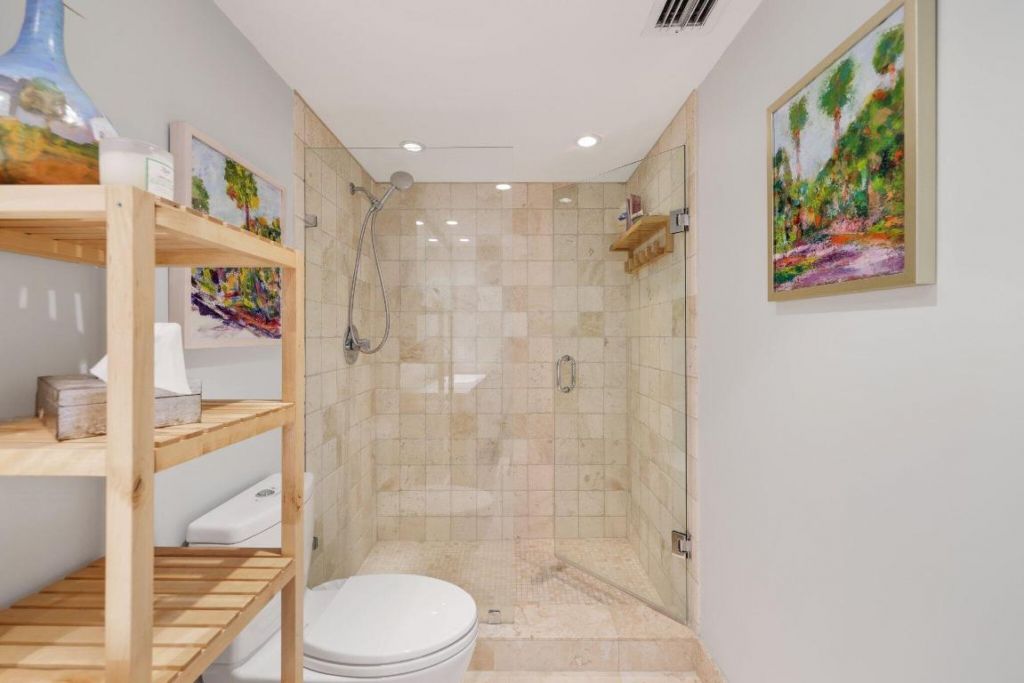 100 SE 5th Avenue, Unit 308, Boca Raton, FL 33432 Photo