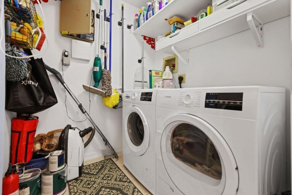 100 SE 5th Avenue, Unit 308, Boca Raton, FL 33432 Photo