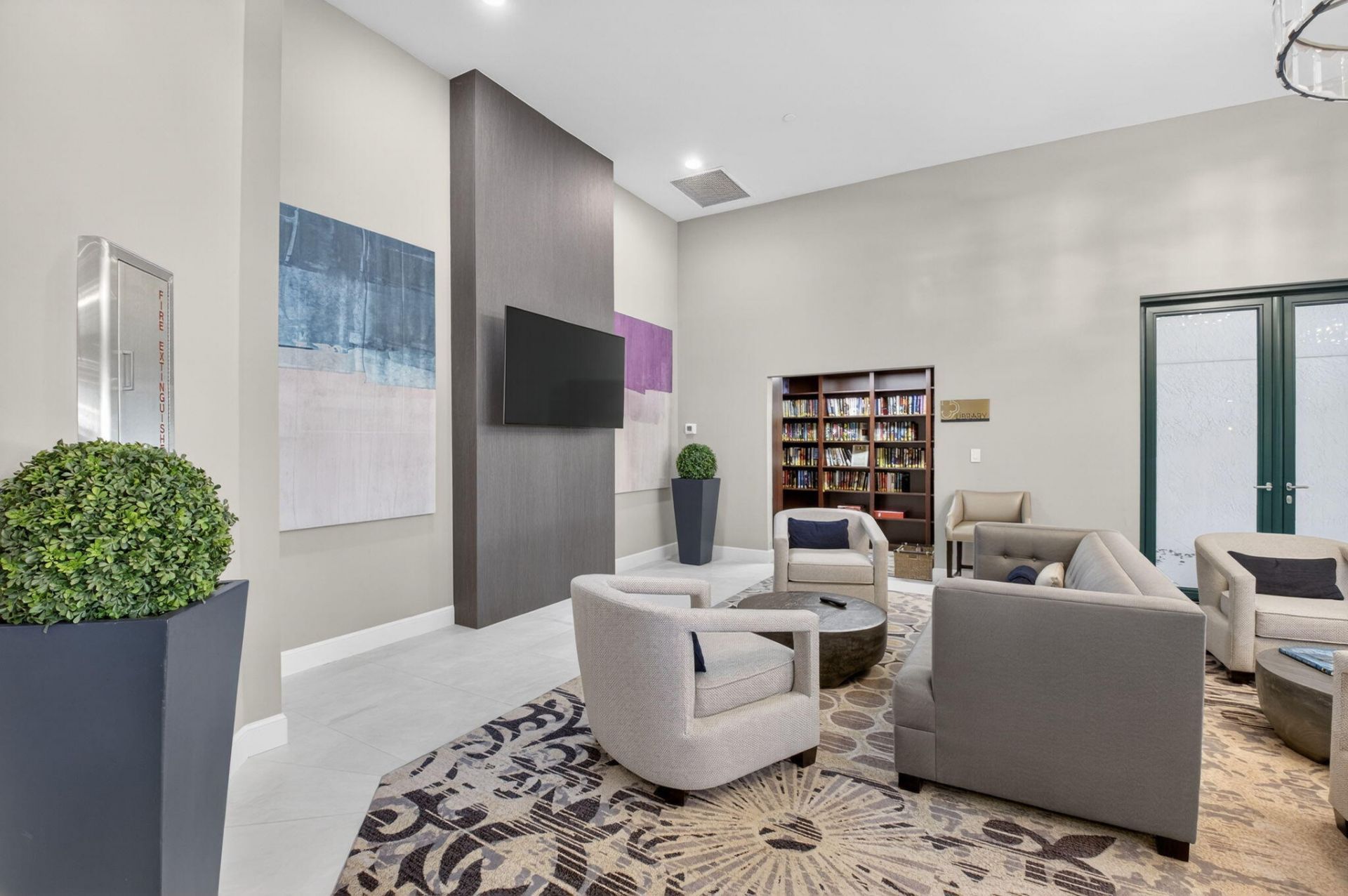 100 SE 5th Avenue, Unit 308, Boca Raton, FL 33432 Photo