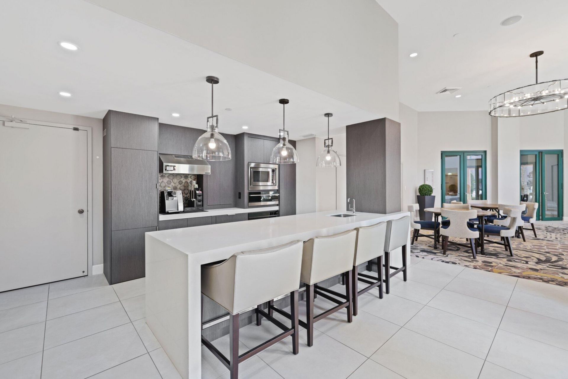 100 SE 5th Avenue, Unit 308, Boca Raton, FL 33432 Photo