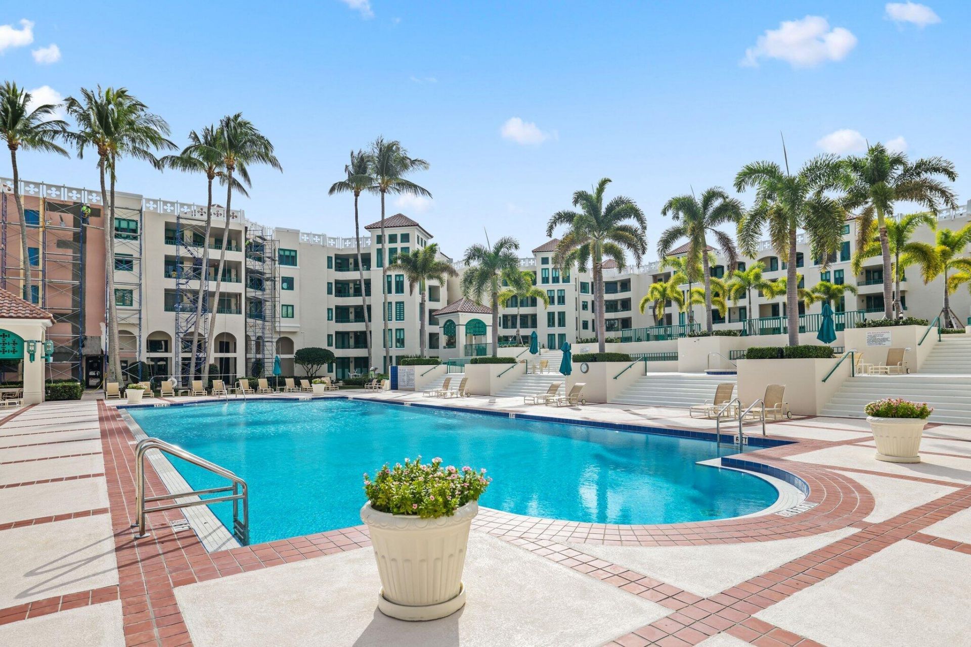 100 SE 5th Avenue, Unit 308, Boca Raton, FL 33432 Photo