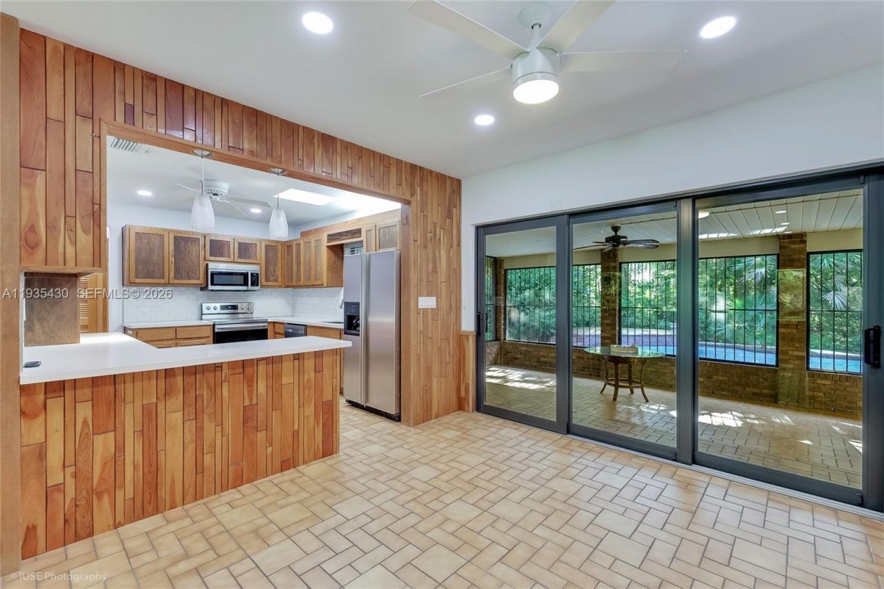 6290 SW 86th St, Miami, FL 33143 Photo