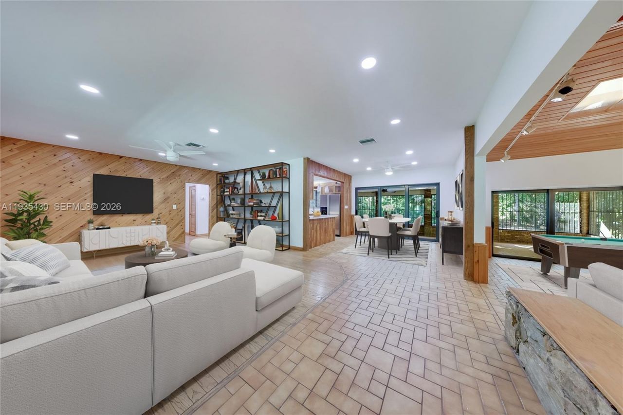 6290 SW 86th St, Miami, FL 33143 Photo