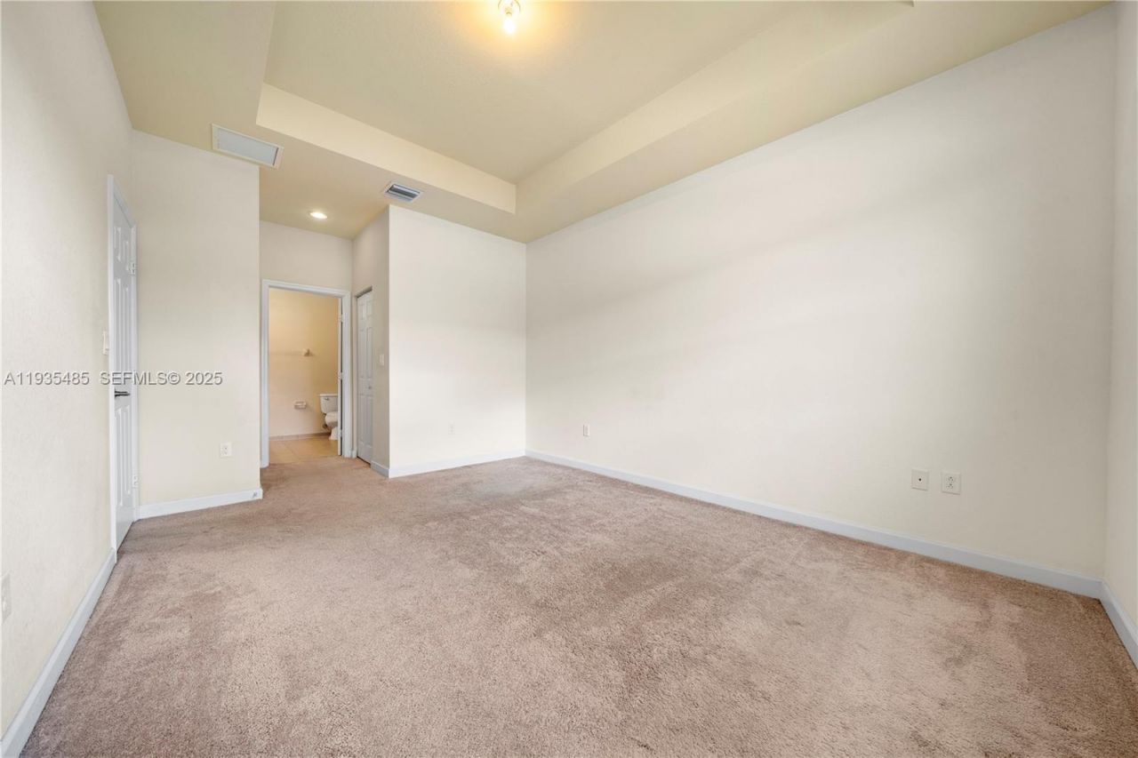 3366 W 90th Ter , Hialeah, FL 33018 Photo