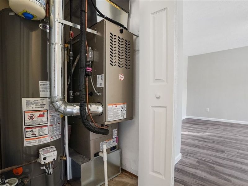 9852 Belden Drive, Windham, OH 44288 Photo 12