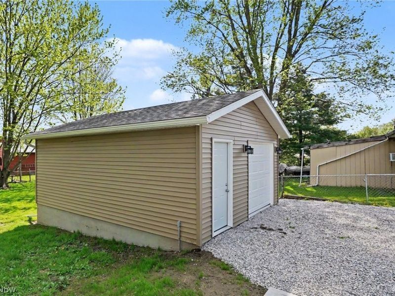 9852 Belden Drive, Windham, OH 44288 Photo 23