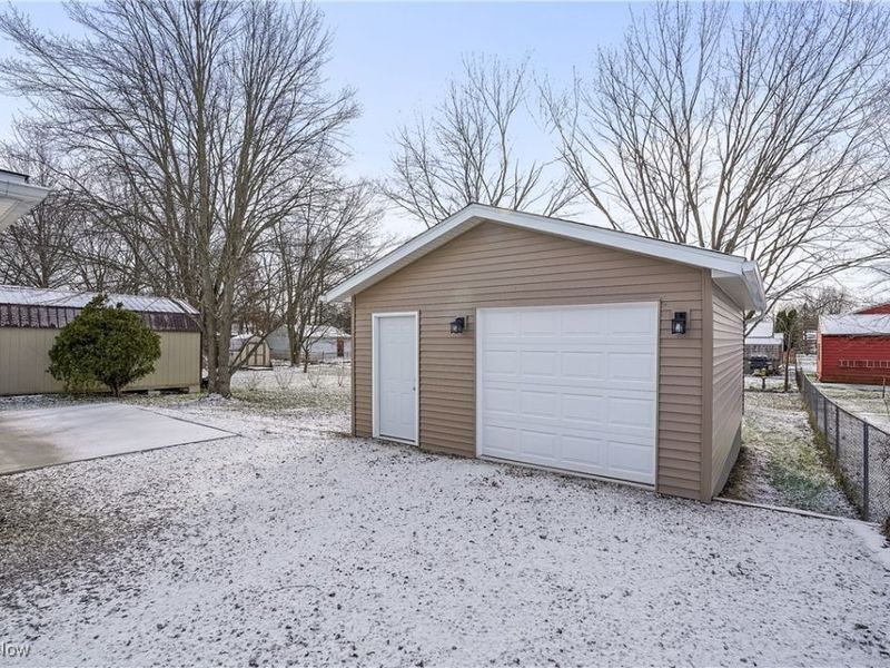 9852 Belden Drive, Windham, OH 44288 Photo 23