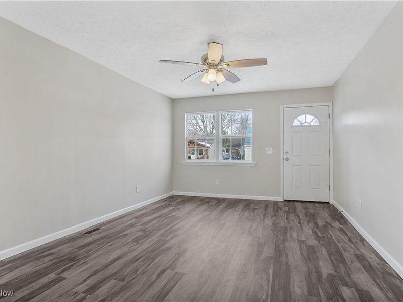 9852 Belden Drive, Windham, OH 44288 Photo 4